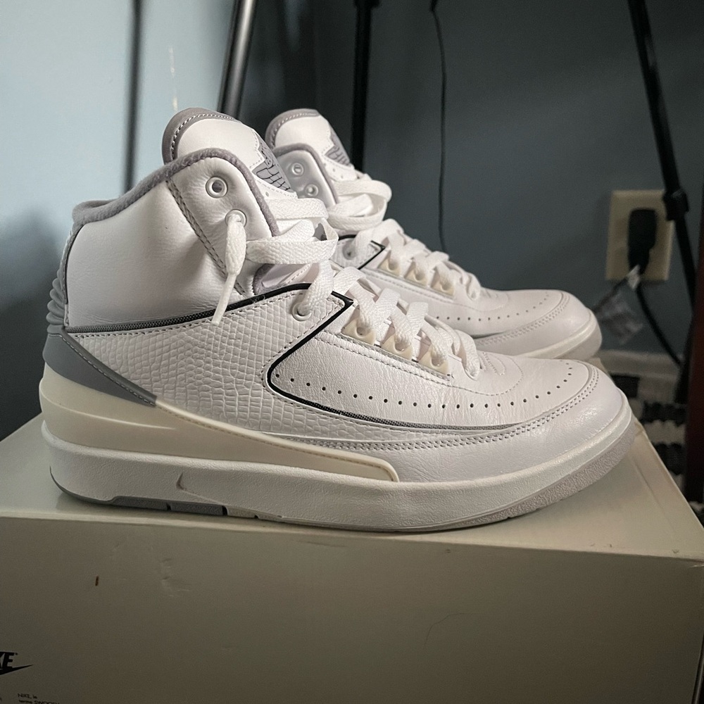 Jordan 2 white cement